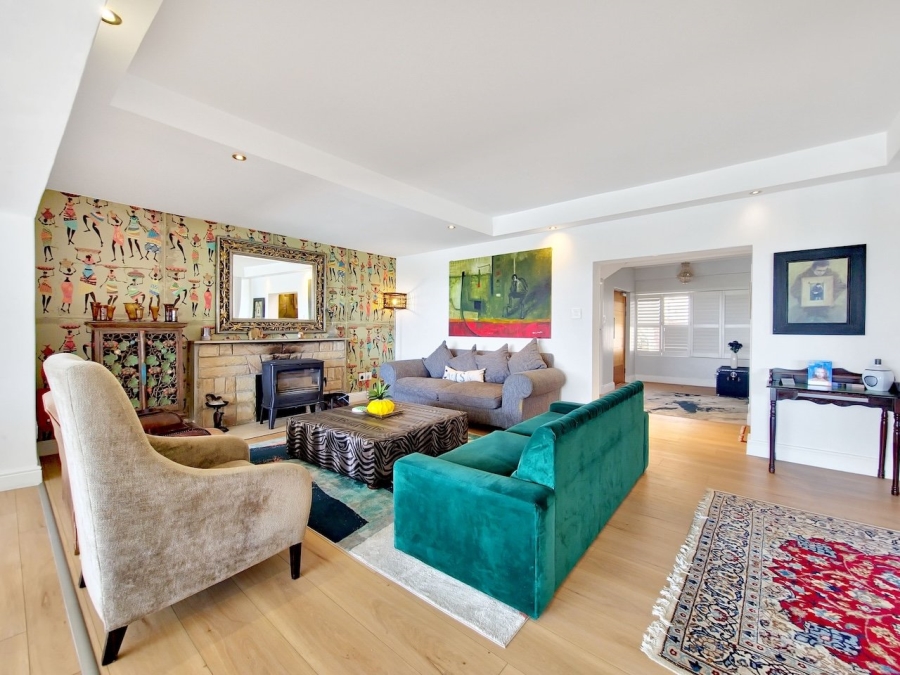 To Let 7 Bedroom Property for Rent in Camps Bay Western Cape
